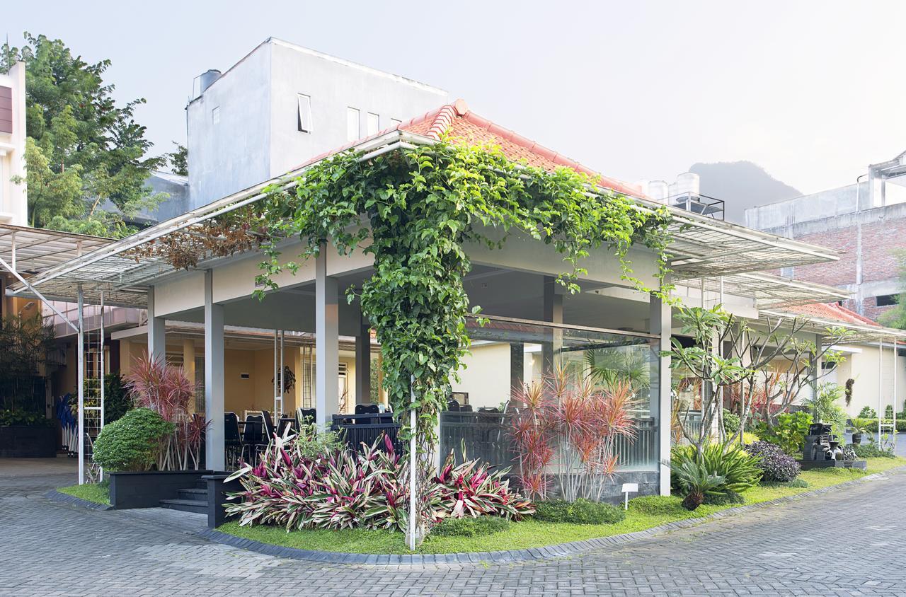 Riverstone Hotel & Cottage باتو المظهر الخارجي الصورة